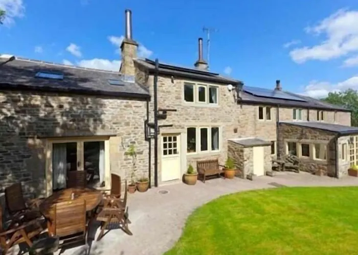 Throstle Nest Farm Guest house 4*